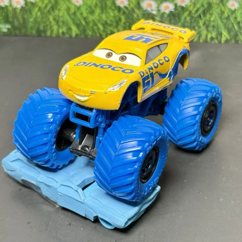 Disney Pixar Cars Custom Monster Truck Cruz Ramirez Monster Jam 1:64 See Photos
